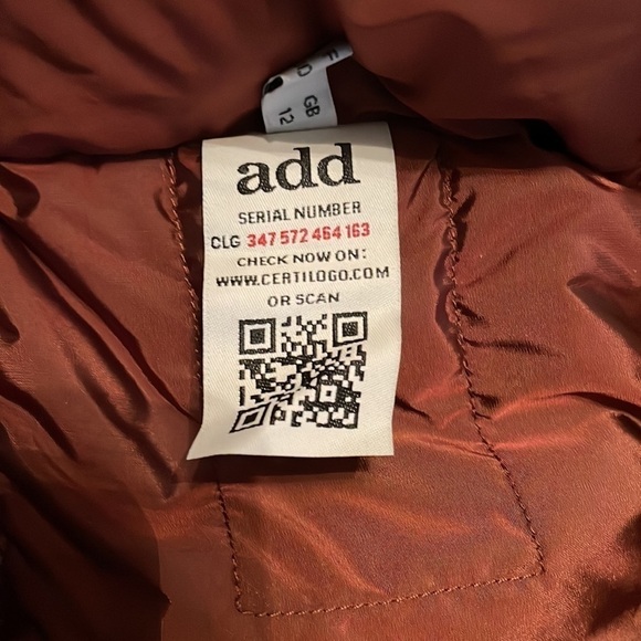 add sz6 maroon long down coat with removable hood and belt - Picture 7 of 11